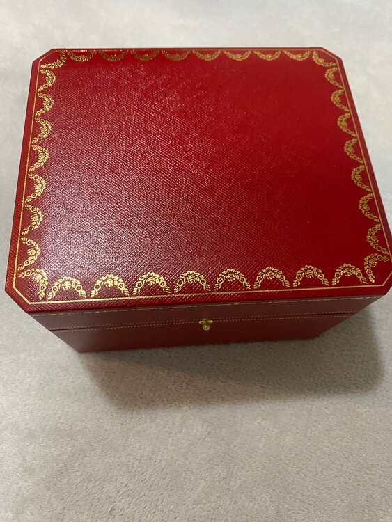 バロン ブルー ドゥ カルティエ ウォッチ 33mm自動巻 コンビ PKG（高級時計）の商品画像 - 査定依頼日：2025年4月6日 - 最高査定価格：1,280,000円