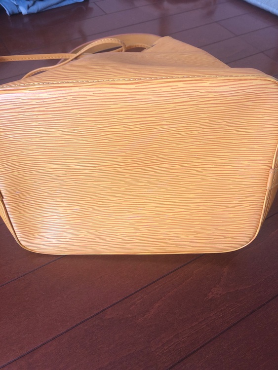 ノエ（ブランドバッグ）の商品画像 - 査定依頼日：2022年7月3日 - 最高査定価格：35,000円