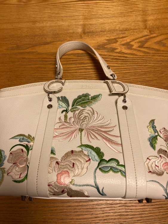 ディオール  （ブランドバッグ）の商品画像 - 査定依頼日：2025年9月6日 - 最高査定価格：70,000円