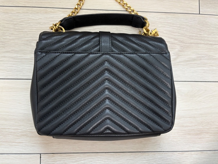 イブサンローラン  （ブランドバッグ）の商品画像 - 査定依頼日：2025年9月22日 - 最高査定価格：160,000円