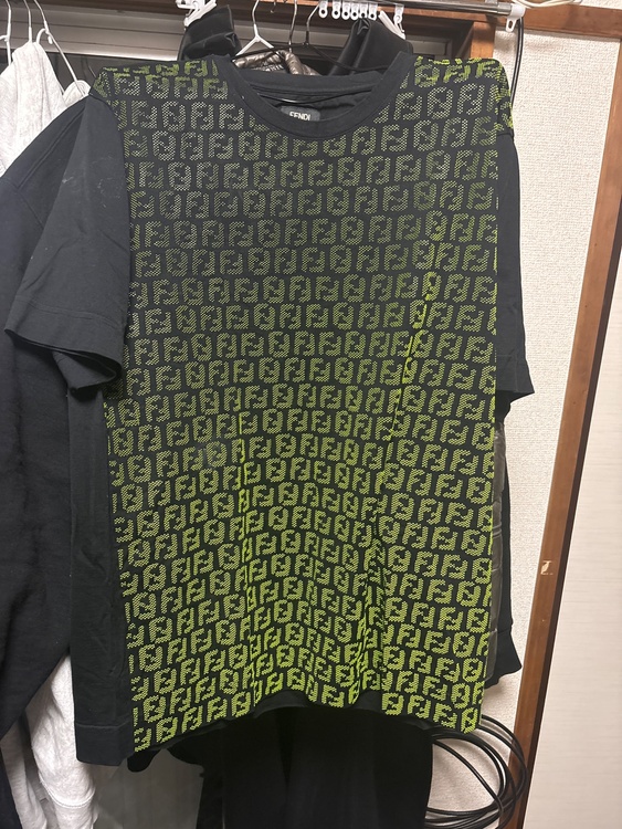 Fendi（古着・ファッション）の商品画像 - 査定依頼日：2026年5月11日 - 最高査定価格：100,000円