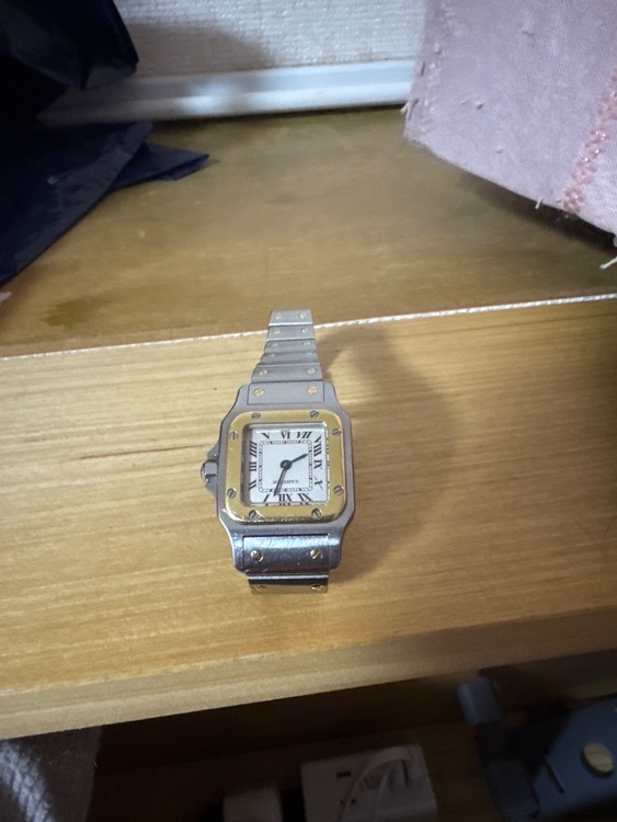 カルティエ サントス swiss MADE 1057930（高級時計）の商品画像 - 査定依頼日：2025年9月29日 - 最高査定価格：410,000円