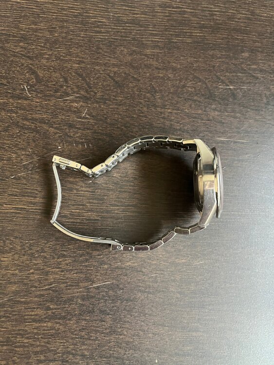 タグホイヤー カレラ  CV201D.BA0786（高級時計）の商品画像 - 査定依頼日：2025年5月20日 - 最高査定価格：165,000円