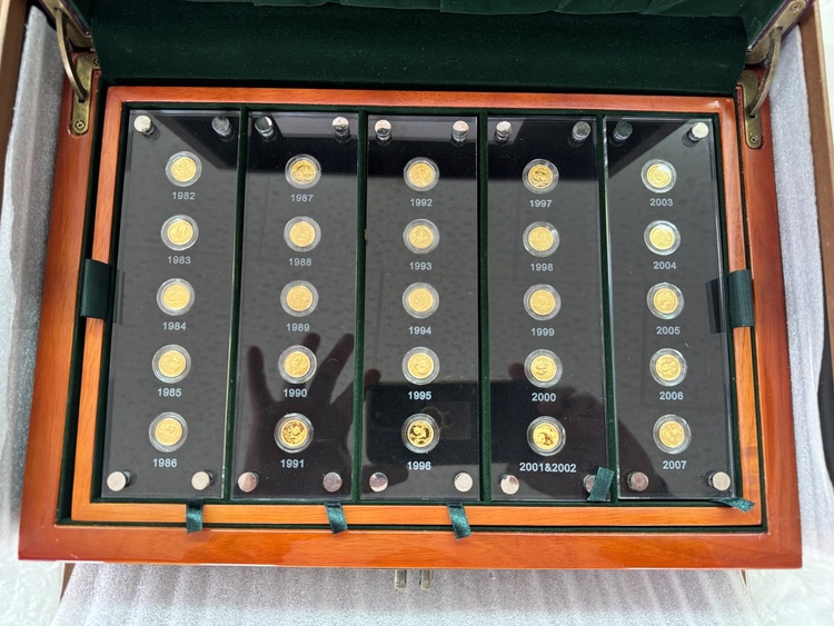 パンダコイン（金・貴金属）の商品画像 - 査定依頼日：2025年11月23日 - 最高査定価格：635,000円