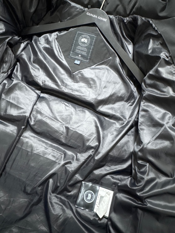カナダグース　ブラックレーベル（古着・ファッション）の商品画像 - 査定依頼日：2026年2月11日 - 最高査定価格：25,000円