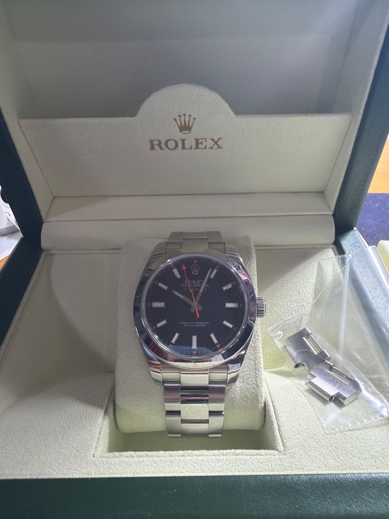 ロレックス ミルガウス 11640（高級時計）の商品画像 - 査定依頼日：2025年12月16日 - 最高査定価格：1,300,000円