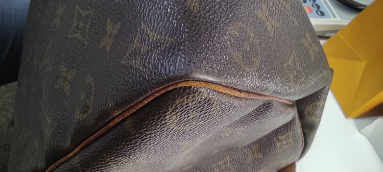 ヴィトン モノグラム スピーディ35 鍵付き（ブランドバッグ）の商品画像 - 査定依頼日：2025年9月24日 - 最高査定価格：25,000円