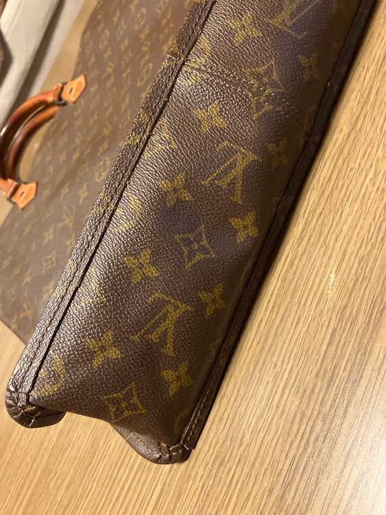 サックプラ （ブランドバッグ）の商品画像 - 査定依頼日：2025年12月10日 - 最高査定価格：60,000円