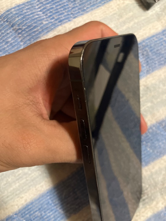 iPhone（スマホ）の商品画像 - 査定依頼日：2025年10月9日 - 最高査定価格：43,000円