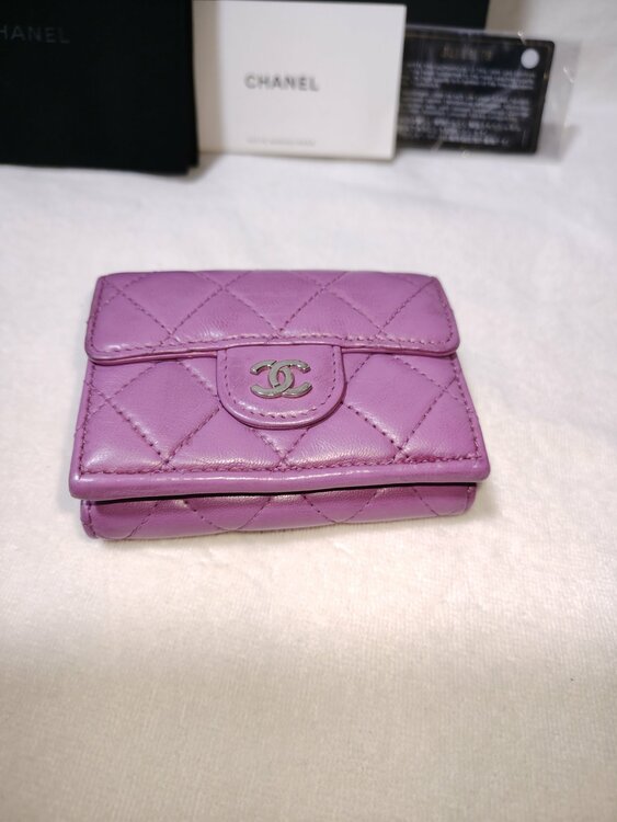 マトラッセ ラムスキン 三つ折財布（ブランド財布・小物）の商品画像 - 査定依頼日：2026年9月29日 - 最高査定価格：100,000円