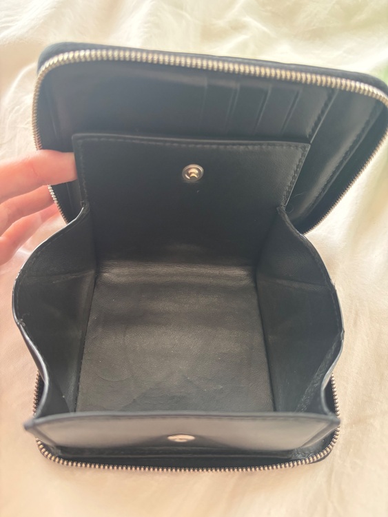 ボッテガ・ヴェネタ  （ブランドバッグ）の商品画像 - 査定依頼日：2025年7月6日 - 最高査定価格：25,000円