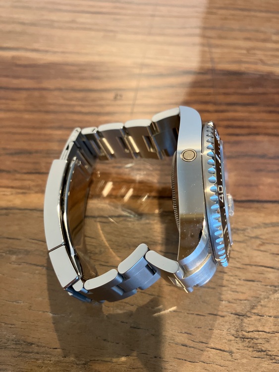 ロレックス シードゥエラー （高級時計）の商品画像 - 査定依頼日：2025年7月25日 - 最高査定価格：2,750,000円