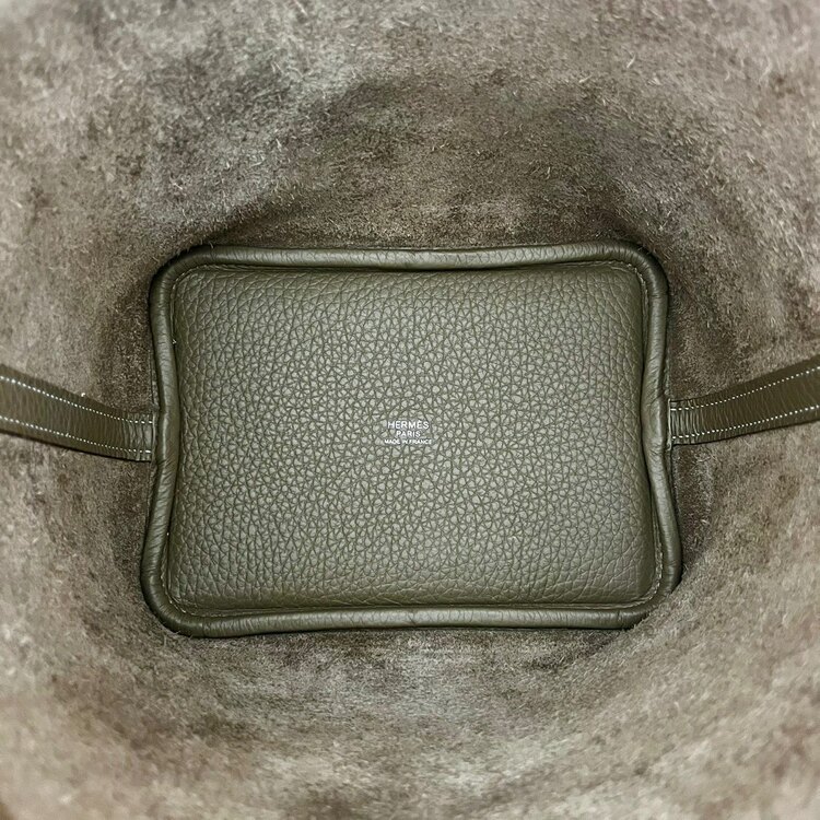 ピコタン・ロック18 PMサイズ（ブランドバッグ）の商品画像 - 査定依頼日：2025年5月21日 - 最高査定価格：650,000円