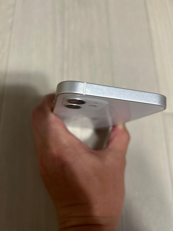 iPhone iPhone 12 64GB SIMフリー（スマホ）の商品画像 - 査定依頼日：2026年5月26日 - 最高査定価格：20,000円