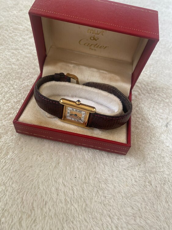カルティエ タンク ARGENT 92（高級時計）の商品画像 - 査定依頼日：2025年5月14日 - 最高査定価格：150,000円
