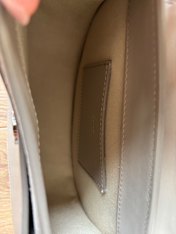 Chloe クロスボディバック（ブランドバッグ）の商品画像 - 査定依頼日：2026年9月13日 - 最高査定価格：50,000円