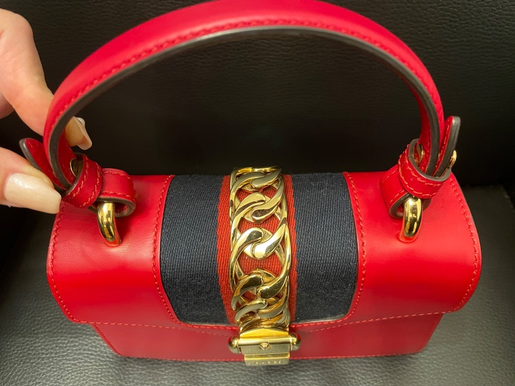 グッチ  （ブランドバッグ）の商品画像 - 査定依頼日：2025年9月4日 - 最高査定価格：85,000円