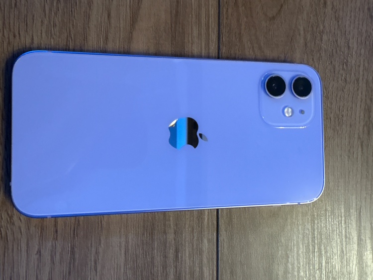 iPhone 12 64GB Softbank（スマホ）の商品画像 - 査定依頼日：2026年1月6日 - 最高査定価格：13,000円