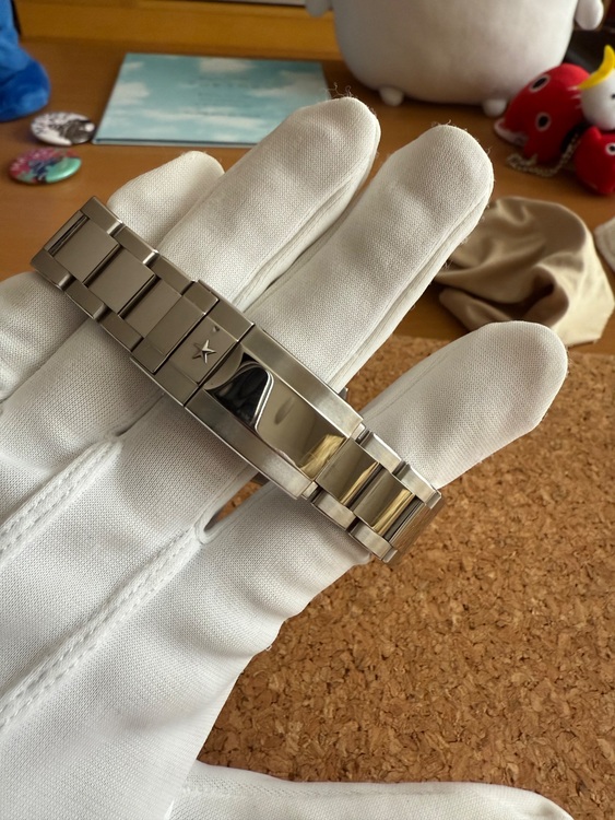 ゼニスクロノマスタースポーツ（高級時計）の商品画像 - 査定依頼日：2025年7月16日 - 最高査定価格：850,000円