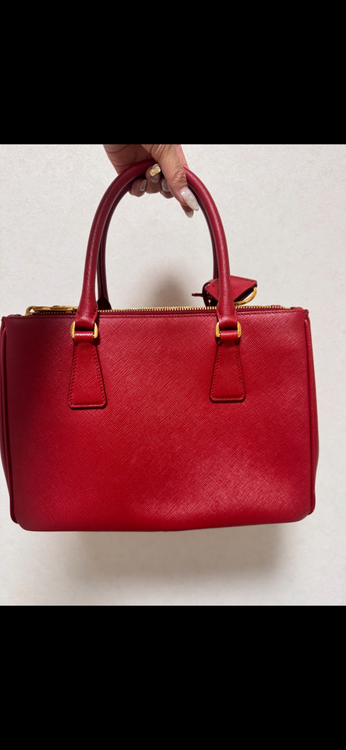 プラダ  （ブランドバッグ）の商品画像 - 査定依頼日：2025年9月9日 - 最高査定価格：30,000円