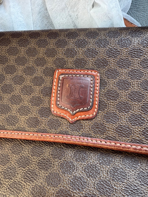 セリーヌ（ブランドバッグ）の商品画像 - 査定依頼日：2025年12月4日 - 最高査定価格：10,000円