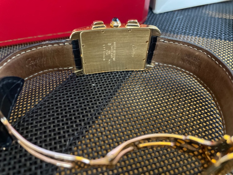 カルティエ　タンクアメリカン　LM K18（高級時計）の商品画像 - 査定依頼日：2025年6月26日 - 最高査定価格：1,650,000円