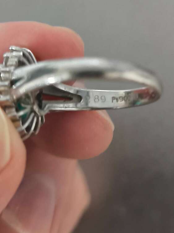 不明（宝石）の商品画像 - 査定依頼日：2025年3月21日 - 最高査定価格：100,000円