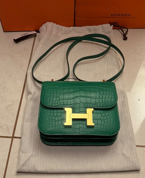 エルメス コンスタンス （ブランドバッグ）の商品画像 - 査定依頼日：2025年3月5日 - 最高査定価格：3,000,000円