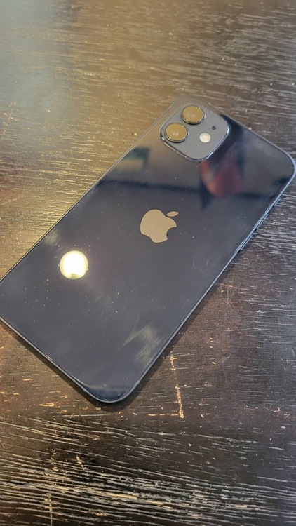 iPhone 12 64GB Softbank（スマホ）の商品画像 - 査定依頼日：2026年4月25日 - 最高査定価格：25,000円