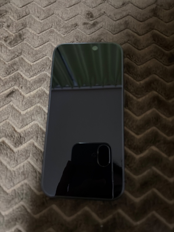 iPhone 15 Pro 128GB SIMフリー（スマホ）の商品画像 - 査定依頼日：2026年4月18日 - 最高査定価格：67,000円