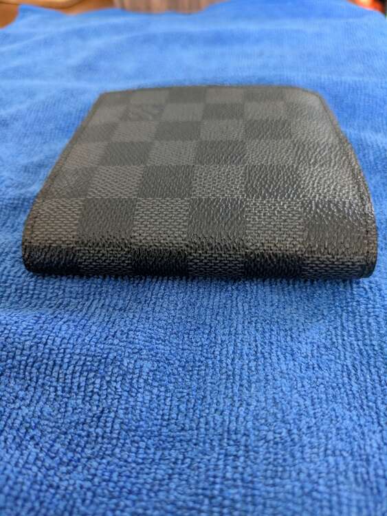 ルイヴィトン ダミエ 二つ折り財布（小銭入れあり）（ブランド財布・小物）の商品画像 - 査定依頼日：2025年3月7日 - 最高査定価格：10,000円