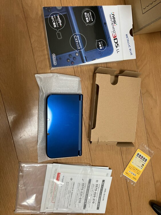 NEW NINTENDO 3DS LL（ゲーム機本体・ゲームソフト）の商品画像 - 査定依頼日：2025年4月14日 - 最高査定価格：19,000円