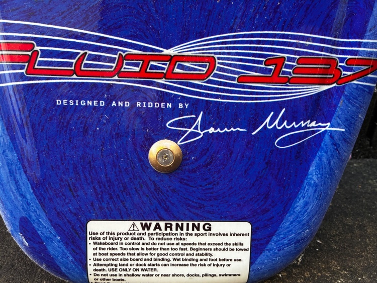 ウェイクボード（その他のスポーツ用品）の商品画像 - 査定依頼日：2026年4月2日 - 最高査定価格：3,000円