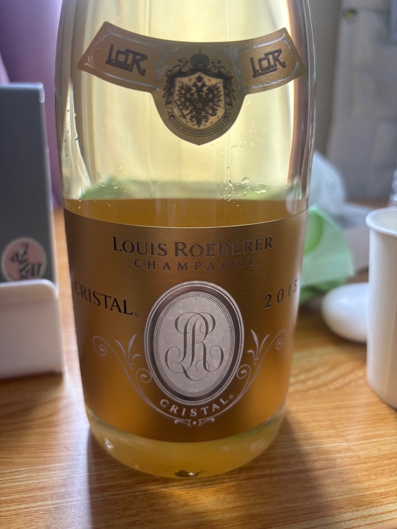シャンパン ルイ・ロデレール （お酒）の商品画像 - 査定依頼日：2025年9月23日 - 最高査定価格：31,000円
