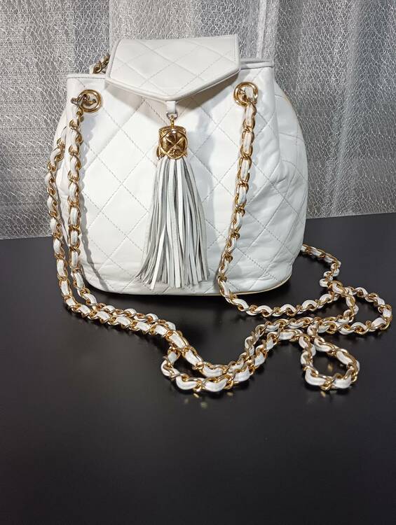 CHANEL Wチェーンショルダーバッグ（ブランドバッグ）の商品画像 - 査定依頼日：2026年10月10日 - 最高査定価格：100,000円