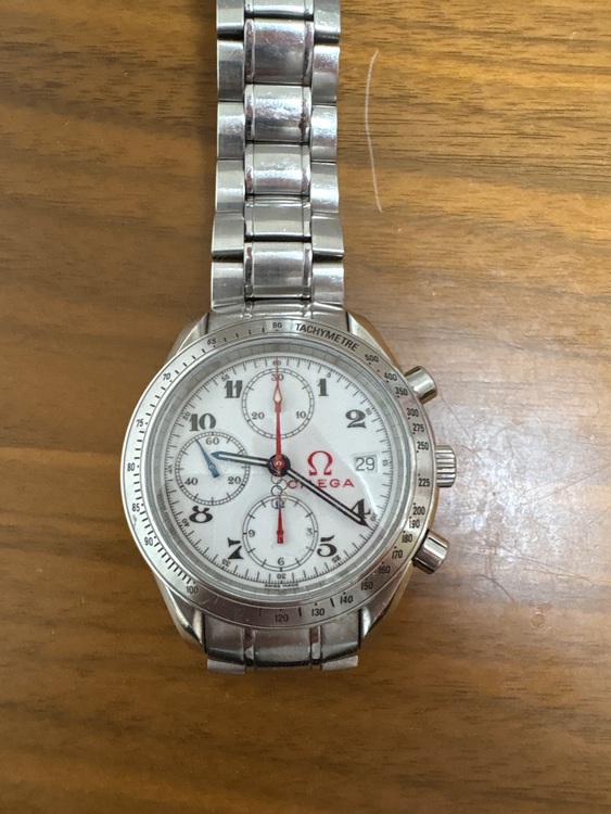 オメガ スピードマスター 8596490（高級時計）の商品画像 - 査定依頼日：2025年7月2日 - 最高査定価格：330,000円