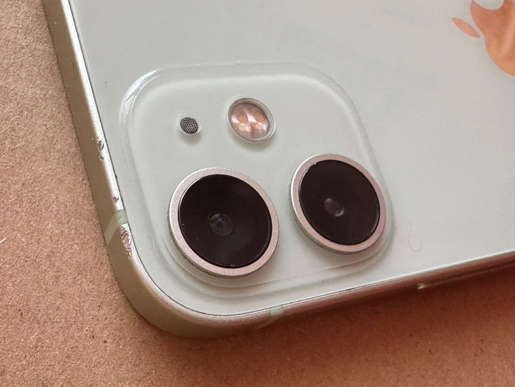 MGDQ3J/A iPhone12mini,Green,128GB（スマホ）の商品画像 - 査定依頼日：2025年11月3日 - 最高査定価格：18,000円