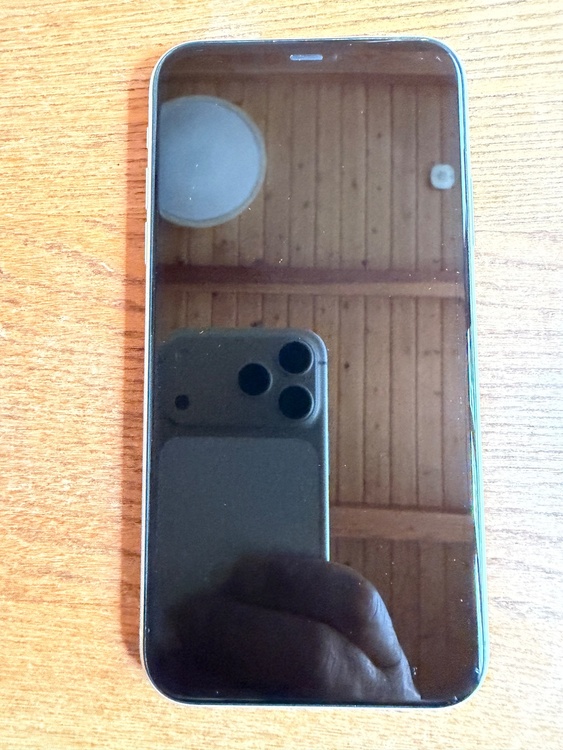 iPhone11（スマホ）の商品画像 - 査定依頼日：2026年6月17日 - 最高査定価格：17,000円