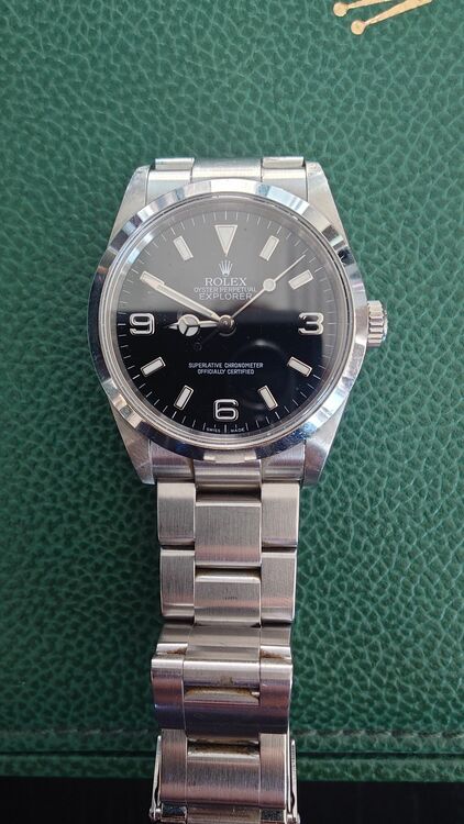 ロレックス エクスプローラー 114270（高級時計）の商品画像 - 査定依頼日：2025年11月22日 - 最高査定価格：1,000,000円
