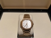 パテックフィリップ ノーチラス 7（高級時計）の商品画像 - 査定依頼日：2026年2月1日 - 最高査定価格：21,000,000円