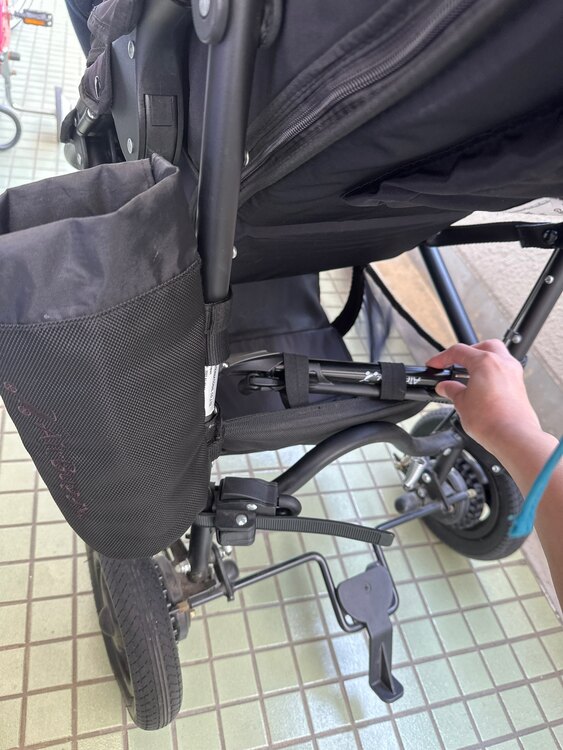 エアバギーココブレーキ（ベビー用品）の商品画像 - 査定依頼日：2025年4月27日 - 最高査定価格：500円