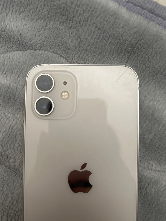 iPhone 12 128GB SIMフリー（スマホ）の商品画像 - 査定依頼日：2026年4月17日 - 最高査定価格：25,000円