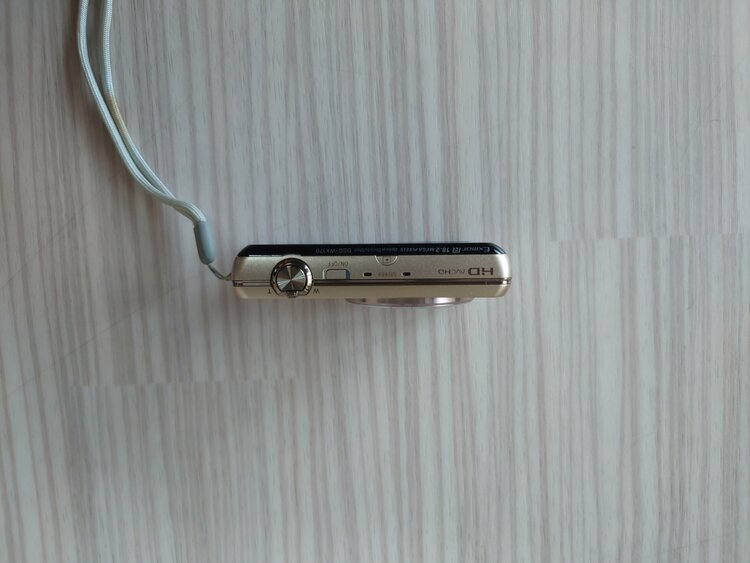 CyberShot（カメラ）の商品画像 - 査定依頼日：2026年3月25日 - 最高査定価格：3,000円