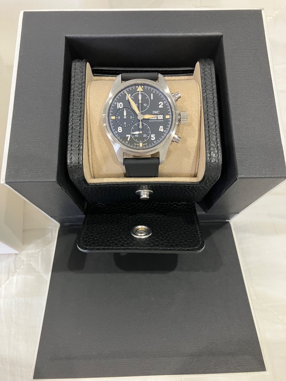 ・IWCパイロットクロノグラフIW387901（高級時計）の商品画像 - 査定依頼日：2025年7月18日 - 最高査定価格：600,000円