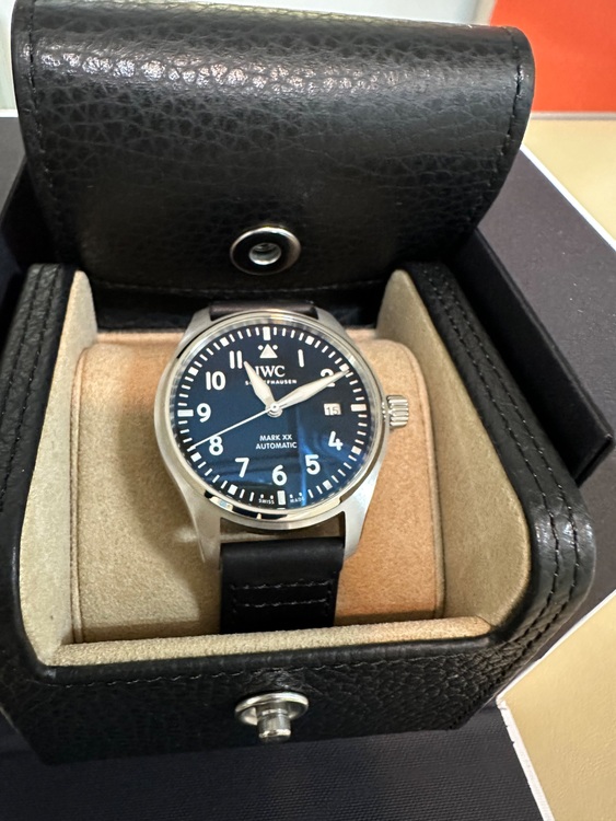 IWC パイロットウォッチ IW32820（高級時計）の商品画像 - 査定依頼日：2025年8月26日 - 最高査定価格：570,000円