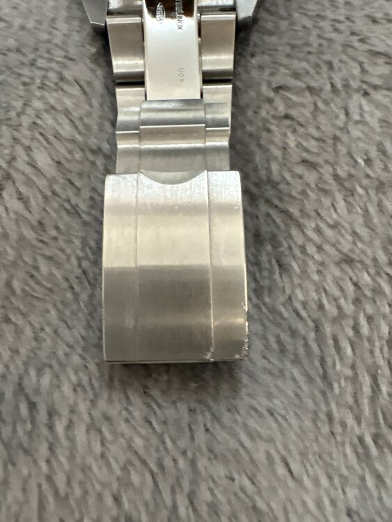 ロレックス エクスプローラー 21427（高級時計）の商品画像 - 査定依頼日：2025年3月10日 - 最高査定価格：1,800,000円