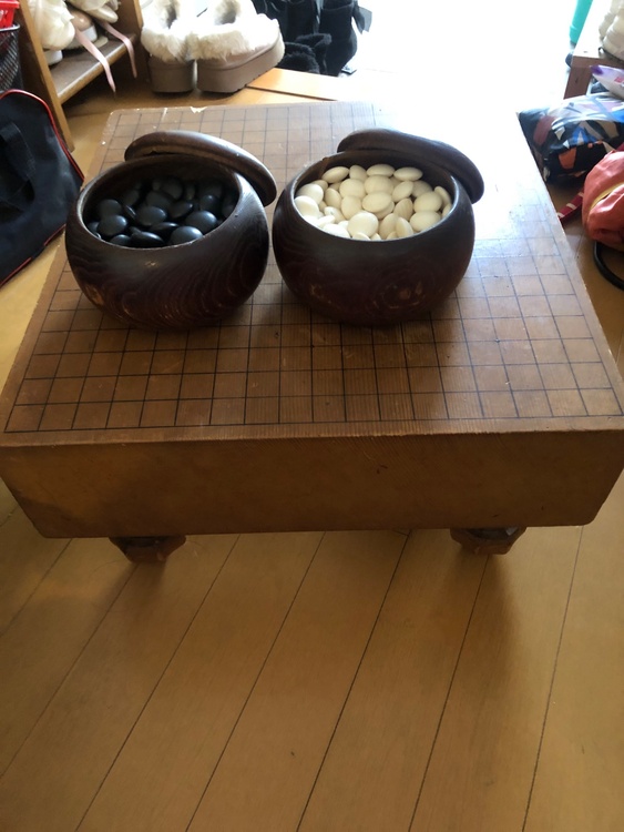 碁石碁盤（美術品・骨董品）の商品画像 - 査定依頼日：2026年1月27日 - 最高査定価格：3,000円