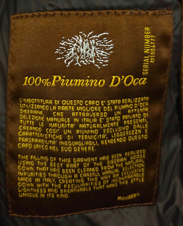 MOORER（ムーレー）レディース　ダウンコート（古着・ファッション）の商品画像 - 査定依頼日：2025年10月22日 - 最高査定価格：33,000円