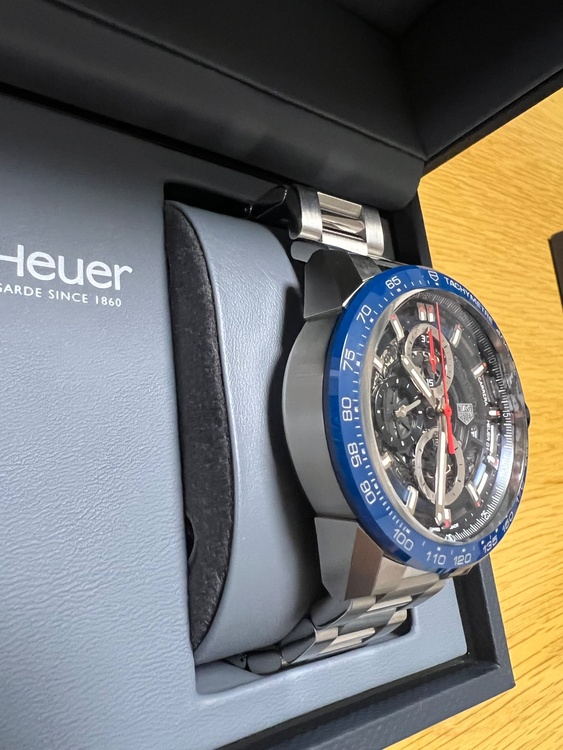 タグホイヤー カレラ CAR201T.BA0766（高級時計）の商品画像 - 査定依頼日：2026年4月3日 - 最高査定価格：360,000円