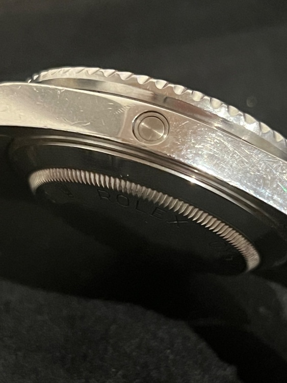 ロレックス シードゥエラー 1660（高級時計）の商品画像 - 査定依頼日：2025年12月7日 - 最高査定価格：1,550,000円